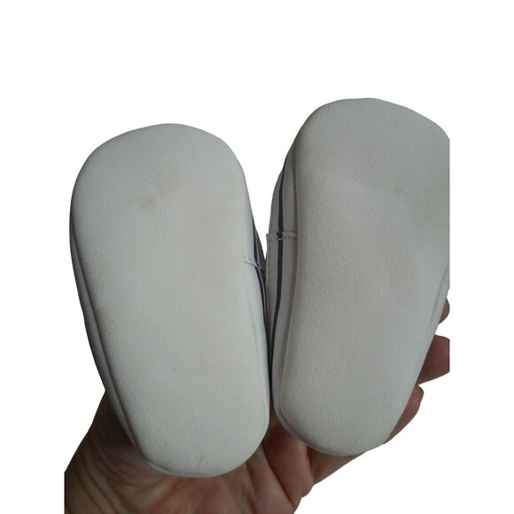 Carter's Child of Mine Size 0-3m Blue white Baby Shoes elastic close - Picture 4 of 5